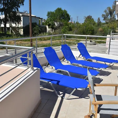 アパート Red #1 & #2, 1 Minute From Megas Lakos *